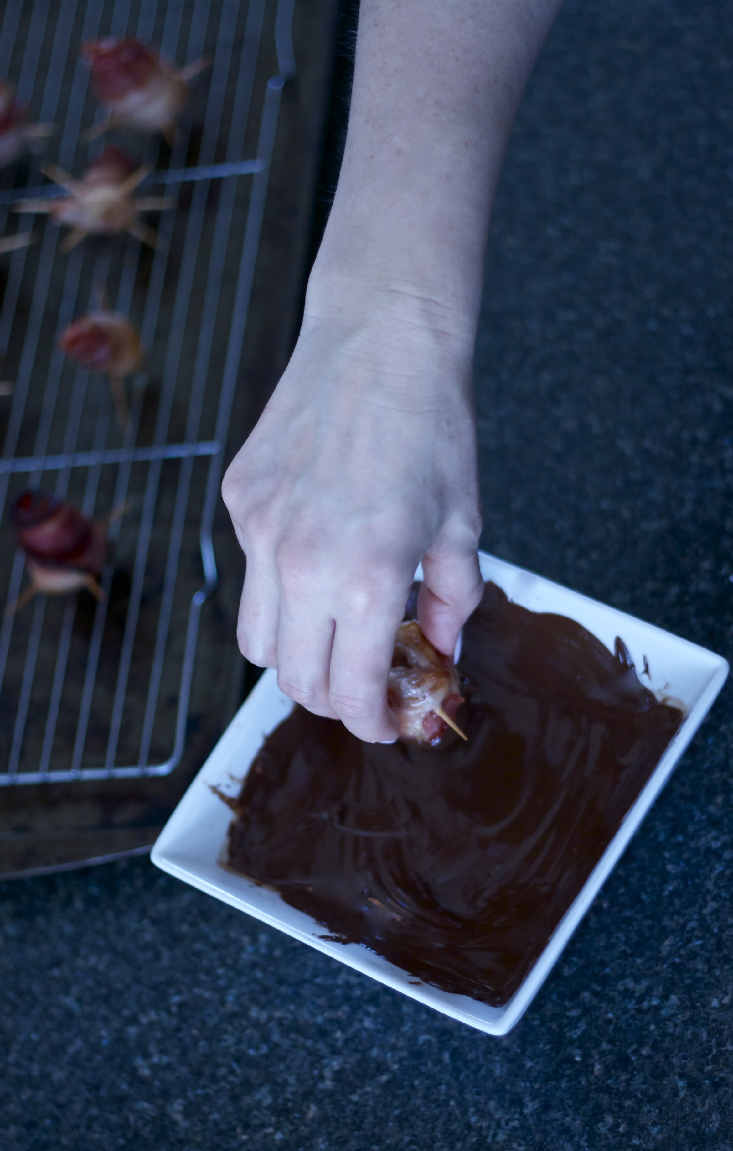 chocolate dipped bacon roses-9