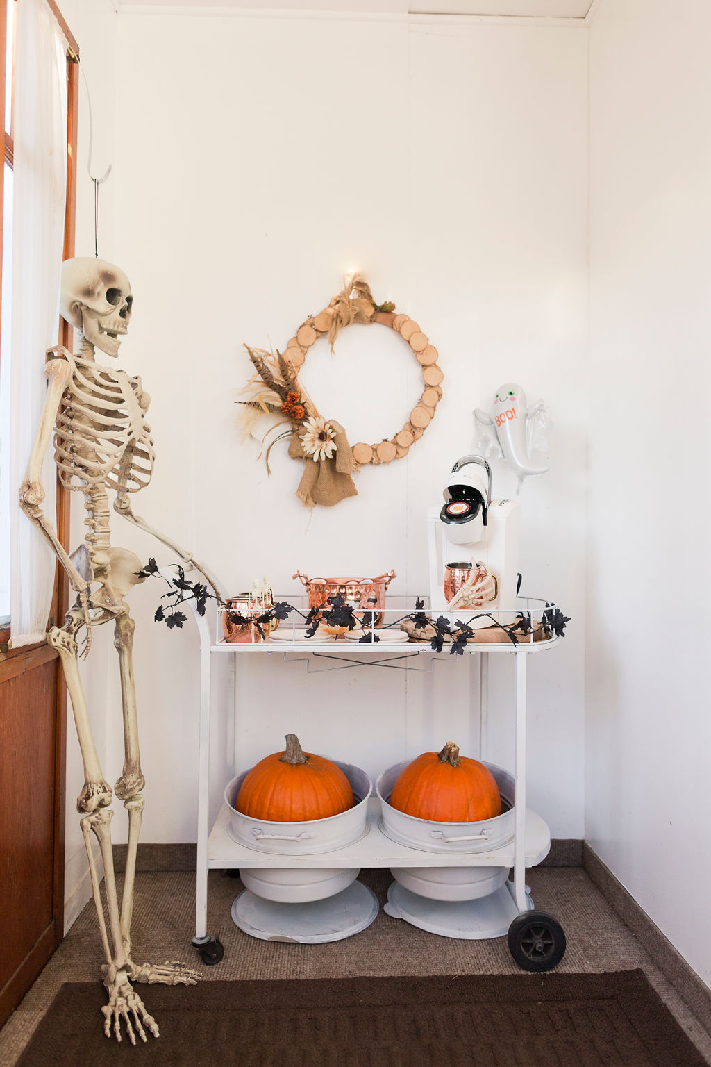 spooky chic Halloween coffee cart-10