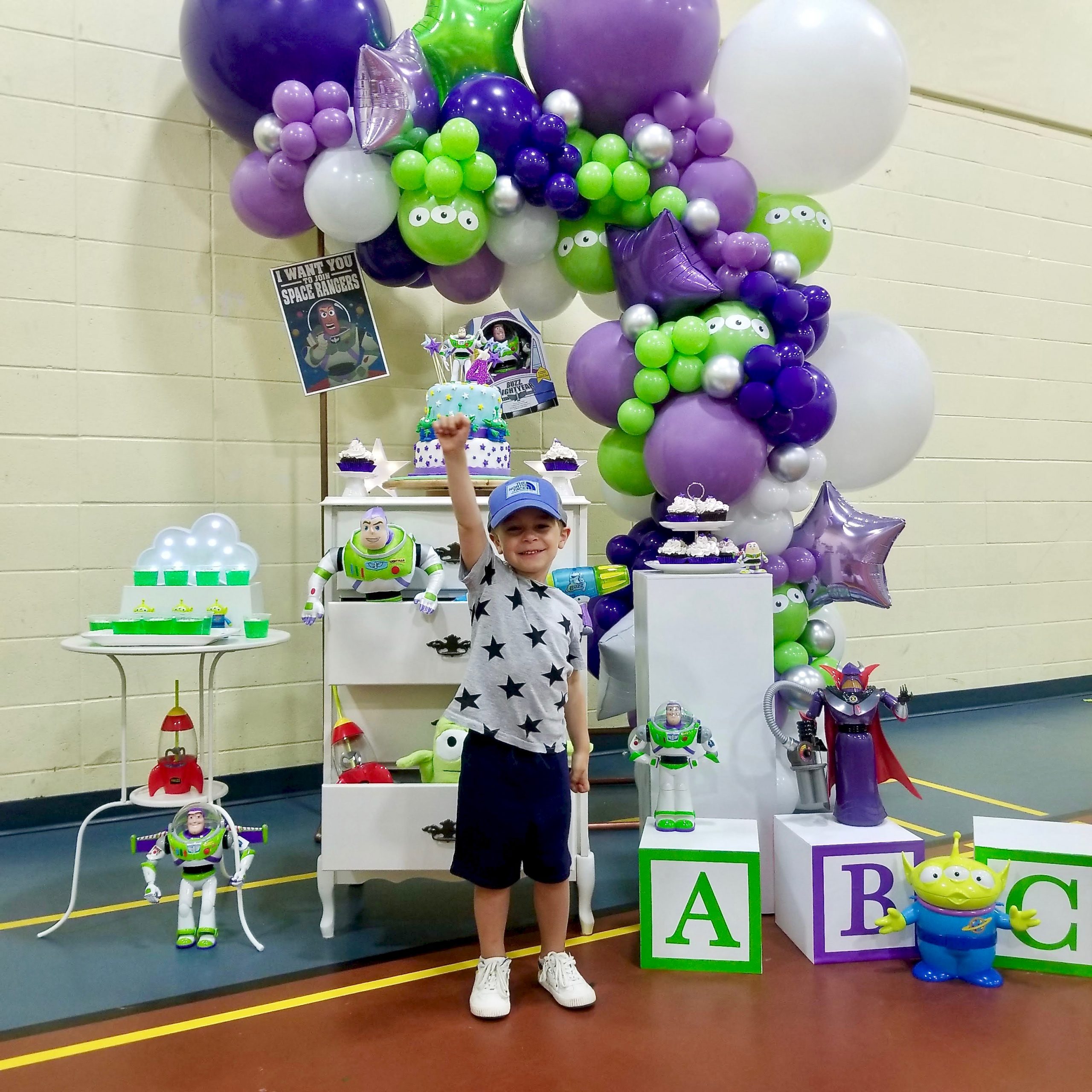 buzz lightyear characters for birthday party